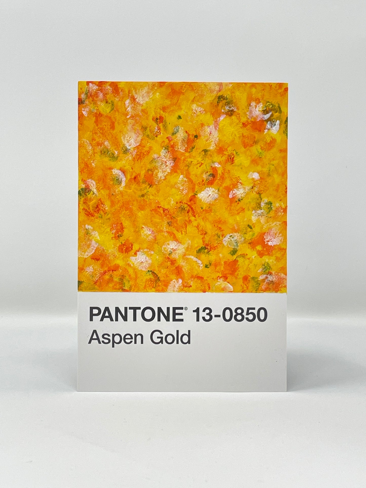 Pantone 13-0850 Aspen Gold